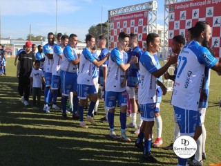 
<a style='margin-left: 5px;' class='btn btn-xs btn-social btn-facebook' href='https://www.facebook.com/sharer/sharer.php?u=https://www.boladovale.com.br/imgs/800-800-90/conteudo/fotos/1880/img8837.jpg' rel='popup' data-width='500' data-height='400'><i class='fa fa-facebook'></i>Compartilhar <span class='hidden-xs'>no Facebook</span>
</a> 
<a class='btn btn-default btn-xs' target='_blank' href='imgs/800-800-90/conteudo/fotos/1880/img8837.jpg'>
<span class='glyphicon glyphicon-cloud-download'></span> Salvar
</a> 
<span></span>