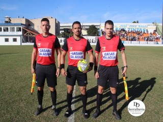 
<a style='margin-left: 5px;' class='btn btn-xs btn-social btn-facebook' href='https://www.facebook.com/sharer/sharer.php?u=https://www.boladovale.com.br/imgs/800-800-90/conteudo/fotos/1880/img8859.jpg' rel='popup' data-width='500' data-height='400'><i class='fa fa-facebook'></i>Compartilhar <span class='hidden-xs'>no Facebook</span>
</a> 
<a class='btn btn-default btn-xs' target='_blank' href='imgs/800-800-90/conteudo/fotos/1880/img8859.jpg'>
<span class='glyphicon glyphicon-cloud-download'></span> Salvar
</a> 
<span></span>