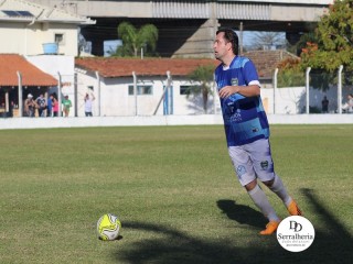 
<a style='margin-left: 5px;' class='btn btn-xs btn-social btn-facebook' href='https://www.facebook.com/sharer/sharer.php?u=https://www.boladovale.com.br/imgs/800-800-90/conteudo/fotos/1880/img8877.jpg' rel='popup' data-width='500' data-height='400'><i class='fa fa-facebook'></i>Compartilhar <span class='hidden-xs'>no Facebook</span>
</a> 
<a class='btn btn-default btn-xs' target='_blank' href='imgs/800-800-90/conteudo/fotos/1880/img8877.jpg'>
<span class='glyphicon glyphicon-cloud-download'></span> Salvar
</a> 
<span></span>