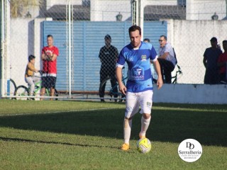 
<a style='margin-left: 5px;' class='btn btn-xs btn-social btn-facebook' href='https://www.facebook.com/sharer/sharer.php?u=https://www.boladovale.com.br/imgs/800-800-90/conteudo/fotos/1880/img8941.jpg' rel='popup' data-width='500' data-height='400'><i class='fa fa-facebook'></i>Compartilhar <span class='hidden-xs'>no Facebook</span>
</a> 
<a class='btn btn-default btn-xs' target='_blank' href='imgs/800-800-90/conteudo/fotos/1880/img8941.jpg'>
<span class='glyphicon glyphicon-cloud-download'></span> Salvar
</a> 
<span></span>