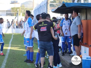 
<a style='margin-left: 5px;' class='btn btn-xs btn-social btn-facebook' href='https://www.facebook.com/sharer/sharer.php?u=https://www.boladovale.com.br/imgs/800-800-90/conteudo/fotos/1880/img8949.jpg' rel='popup' data-width='500' data-height='400'><i class='fa fa-facebook'></i>Compartilhar <span class='hidden-xs'>no Facebook</span>
</a> 
<a class='btn btn-default btn-xs' target='_blank' href='imgs/800-800-90/conteudo/fotos/1880/img8949.jpg'>
<span class='glyphicon glyphicon-cloud-download'></span> Salvar
</a> 
<span></span>