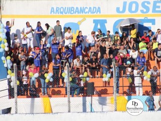 
<a style='margin-left: 5px;' class='btn btn-xs btn-social btn-facebook' href='https://www.facebook.com/sharer/sharer.php?u=https://www.boladovale.com.br/imgs/800-800-90/conteudo/fotos/1880/img8953.jpg' rel='popup' data-width='500' data-height='400'><i class='fa fa-facebook'></i>Compartilhar <span class='hidden-xs'>no Facebook</span>
</a> 
<a class='btn btn-default btn-xs' target='_blank' href='imgs/800-800-90/conteudo/fotos/1880/img8953.jpg'>
<span class='glyphicon glyphicon-cloud-download'></span> Salvar
</a> 
<span></span>