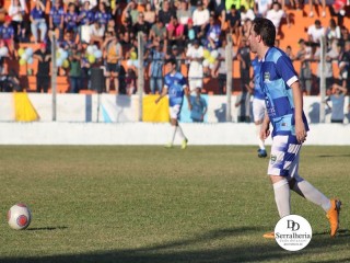 
<a style='margin-left: 5px;' class='btn btn-xs btn-social btn-facebook' href='https://www.facebook.com/sharer/sharer.php?u=https://www.boladovale.com.br/imgs/800-800-90/conteudo/fotos/1880/img8982.jpg' rel='popup' data-width='500' data-height='400'><i class='fa fa-facebook'></i>Compartilhar <span class='hidden-xs'>no Facebook</span>
</a> 
<a class='btn btn-default btn-xs' target='_blank' href='imgs/800-800-90/conteudo/fotos/1880/img8982.jpg'>
<span class='glyphicon glyphicon-cloud-download'></span> Salvar
</a> 
<span></span>