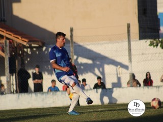 
<a style='margin-left: 5px;' class='btn btn-xs btn-social btn-facebook' href='https://www.facebook.com/sharer/sharer.php?u=https://www.boladovale.com.br/imgs/800-800-90/conteudo/fotos/1880/img9004.jpg' rel='popup' data-width='500' data-height='400'><i class='fa fa-facebook'></i>Compartilhar <span class='hidden-xs'>no Facebook</span>
</a> 
<a class='btn btn-default btn-xs' target='_blank' href='imgs/800-800-90/conteudo/fotos/1880/img9004.jpg'>
<span class='glyphicon glyphicon-cloud-download'></span> Salvar
</a> 
<span></span>