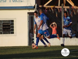 
<a style='margin-left: 5px;' class='btn btn-xs btn-social btn-facebook' href='https://www.facebook.com/sharer/sharer.php?u=https://www.boladovale.com.br/imgs/800-800-90/conteudo/fotos/1880/img9008.jpg' rel='popup' data-width='500' data-height='400'><i class='fa fa-facebook'></i>Compartilhar <span class='hidden-xs'>no Facebook</span>
</a> 
<a class='btn btn-default btn-xs' target='_blank' href='imgs/800-800-90/conteudo/fotos/1880/img9008.jpg'>
<span class='glyphicon glyphicon-cloud-download'></span> Salvar
</a> 
<span></span>