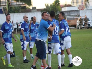 
<a style='margin-left: 5px;' class='btn btn-xs btn-social btn-facebook' href='https://www.facebook.com/sharer/sharer.php?u=https://www.boladovale.com.br/imgs/800-800-90/conteudo/fotos/1880/img9033.jpg' rel='popup' data-width='500' data-height='400'><i class='fa fa-facebook'></i>Compartilhar <span class='hidden-xs'>no Facebook</span>
</a> 
<a class='btn btn-default btn-xs' target='_blank' href='imgs/800-800-90/conteudo/fotos/1880/img9033.jpg'>
<span class='glyphicon glyphicon-cloud-download'></span> Salvar
</a> 
<span></span>