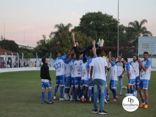 
<a style='margin-left: 5px;' class='btn btn-xs btn-social btn-facebook' href='https://www.facebook.com/sharer/sharer.php?u=https://www.boladovale.com.br/imgs/800-800-90/conteudo/fotos/1880/img9080.jpg' rel='popup' data-width='500' data-height='400'><i class='fa fa-facebook'></i>Compartilhar <span class='hidden-xs'>no Facebook</span>
</a> 
<a class='btn btn-default btn-xs' target='_blank' href='imgs/800-800-90/conteudo/fotos/1880/img9080.jpg'>
<span class='glyphicon glyphicon-cloud-download'></span> Salvar
</a> 
<span></span>