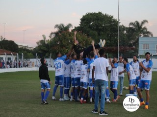 
<a style='margin-left: 5px;' class='btn btn-xs btn-social btn-facebook' href='https://www.facebook.com/sharer/sharer.php?u=https://www.boladovale.com.br/imgs/800-800-90/conteudo/fotos/1880/img9081.jpg' rel='popup' data-width='500' data-height='400'><i class='fa fa-facebook'></i>Compartilhar <span class='hidden-xs'>no Facebook</span>
</a> 
<a class='btn btn-default btn-xs' target='_blank' href='imgs/800-800-90/conteudo/fotos/1880/img9081.jpg'>
<span class='glyphicon glyphicon-cloud-download'></span> Salvar
</a> 
<span></span>