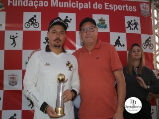 
<a style='margin-left: 5px;' class='btn btn-xs btn-social btn-facebook' href='https://www.facebook.com/sharer/sharer.php?u=https://www.boladovale.com.br/imgs/800-800-90/conteudo/fotos/1881/img9120.jpg' rel='popup' data-width='500' data-height='400'><i class='fa fa-facebook'></i>Compartilhar <span class='hidden-xs'>no Facebook</span>
</a> 
<a class='btn btn-default btn-xs' target='_blank' href='imgs/800-800-90/conteudo/fotos/1881/img9120.jpg'>
<span class='glyphicon glyphicon-cloud-download'></span> Salvar
</a> 
<span></span>