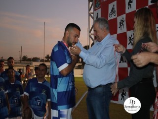 
<a style='margin-left: 5px;' class='btn btn-xs btn-social btn-facebook' href='https://www.facebook.com/sharer/sharer.php?u=https://www.boladovale.com.br/imgs/800-800-90/conteudo/fotos/1881/img9141.jpg' rel='popup' data-width='500' data-height='400'><i class='fa fa-facebook'></i>Compartilhar <span class='hidden-xs'>no Facebook</span>
</a> 
<a class='btn btn-default btn-xs' target='_blank' href='imgs/800-800-90/conteudo/fotos/1881/img9141.jpg'>
<span class='glyphicon glyphicon-cloud-download'></span> Salvar
</a> 
<span></span>