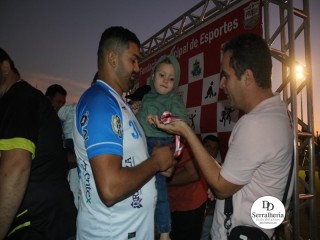 
<a style='margin-left: 5px;' class='btn btn-xs btn-social btn-facebook' href='https://www.facebook.com/sharer/sharer.php?u=https://www.boladovale.com.br/imgs/800-800-90/conteudo/fotos/1881/img9185.jpg' rel='popup' data-width='500' data-height='400'><i class='fa fa-facebook'></i>Compartilhar <span class='hidden-xs'>no Facebook</span>
</a> 
<a class='btn btn-default btn-xs' target='_blank' href='imgs/800-800-90/conteudo/fotos/1881/img9185.jpg'>
<span class='glyphicon glyphicon-cloud-download'></span> Salvar
</a> 
<span></span>