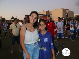 
<a style='margin-left: 5px;' class='btn btn-xs btn-social btn-facebook' href='https://www.facebook.com/sharer/sharer.php?u=https://www.boladovale.com.br/imgs/800-800-90/conteudo/fotos/1881/img9214-1.jpg' rel='popup' data-width='500' data-height='400'><i class='fa fa-facebook'></i>Compartilhar <span class='hidden-xs'>no Facebook</span>
</a> 
<a class='btn btn-default btn-xs' target='_blank' href='imgs/800-800-90/conteudo/fotos/1881/img9214-1.jpg'>
<span class='glyphicon glyphicon-cloud-download'></span> Salvar
</a> 
<span></span>