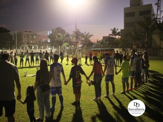 
<a style='margin-left: 5px;' class='btn btn-xs btn-social btn-facebook' href='https://www.facebook.com/sharer/sharer.php?u=https://www.boladovale.com.br/imgs/800-800-90/conteudo/fotos/1881/img9249.jpg' rel='popup' data-width='500' data-height='400'><i class='fa fa-facebook'></i>Compartilhar <span class='hidden-xs'>no Facebook</span>
</a> 
<a class='btn btn-default btn-xs' target='_blank' href='imgs/800-800-90/conteudo/fotos/1881/img9249.jpg'>
<span class='glyphicon glyphicon-cloud-download'></span> Salvar
</a> 
<span></span>