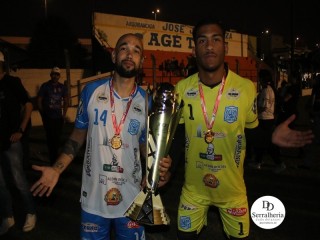 
<a style='margin-left: 5px;' class='btn btn-xs btn-social btn-facebook' href='https://www.facebook.com/sharer/sharer.php?u=https://www.boladovale.com.br/imgs/800-800-90/conteudo/fotos/1881/img9251.jpg' rel='popup' data-width='500' data-height='400'><i class='fa fa-facebook'></i>Compartilhar <span class='hidden-xs'>no Facebook</span>
</a> 
<a class='btn btn-default btn-xs' target='_blank' href='imgs/800-800-90/conteudo/fotos/1881/img9251.jpg'>
<span class='glyphicon glyphicon-cloud-download'></span> Salvar
</a> 
<span></span>