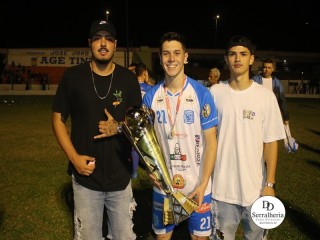 
<a style='margin-left: 5px;' class='btn btn-xs btn-social btn-facebook' href='https://www.facebook.com/sharer/sharer.php?u=https://www.boladovale.com.br/imgs/800-800-90/conteudo/fotos/1881/img9308.jpg' rel='popup' data-width='500' data-height='400'><i class='fa fa-facebook'></i>Compartilhar <span class='hidden-xs'>no Facebook</span>
</a> 
<a class='btn btn-default btn-xs' target='_blank' href='imgs/800-800-90/conteudo/fotos/1881/img9308.jpg'>
<span class='glyphicon glyphicon-cloud-download'></span> Salvar
</a> 
<span></span>