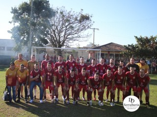 
<a style='margin-left: 5px;' class='btn btn-xs btn-social btn-facebook' href='https://www.facebook.com/sharer/sharer.php?u=https://www.boladovale.com.br/imgs/800-800-90/conteudo/fotos/1882/img9356.jpg' rel='popup' data-width='500' data-height='400'><i class='fa fa-facebook'></i>Compartilhar <span class='hidden-xs'>no Facebook</span>
</a> 
<a class='btn btn-default btn-xs' target='_blank' href='imgs/800-800-90/conteudo/fotos/1882/img9356.jpg'>
<span class='glyphicon glyphicon-cloud-download'></span> Salvar
</a> 
<span></span>
