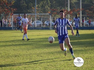 
<a style='margin-left: 5px;' class='btn btn-xs btn-social btn-facebook' href='https://www.facebook.com/sharer/sharer.php?u=https://www.boladovale.com.br/imgs/800-800-90/conteudo/fotos/1883/img9534.jpg' rel='popup' data-width='500' data-height='400'><i class='fa fa-facebook'></i>Compartilhar <span class='hidden-xs'>no Facebook</span>
</a> 
<a class='btn btn-default btn-xs' target='_blank' href='imgs/800-800-90/conteudo/fotos/1883/img9534.jpg'>
<span class='glyphicon glyphicon-cloud-download'></span> Salvar
</a> 
<span></span>