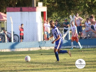 
<a style='margin-left: 5px;' class='btn btn-xs btn-social btn-facebook' href='https://www.facebook.com/sharer/sharer.php?u=https://www.boladovale.com.br/imgs/800-800-90/conteudo/fotos/1883/img9543.jpg' rel='popup' data-width='500' data-height='400'><i class='fa fa-facebook'></i>Compartilhar <span class='hidden-xs'>no Facebook</span>
</a> 
<a class='btn btn-default btn-xs' target='_blank' href='imgs/800-800-90/conteudo/fotos/1883/img9543.jpg'>
<span class='glyphicon glyphicon-cloud-download'></span> Salvar
</a> 
<span></span>