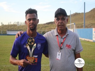 
<a style='margin-left: 5px;' class='btn btn-xs btn-social btn-facebook' href='https://www.facebook.com/sharer/sharer.php?u=https://www.boladovale.com.br/imgs/800-800-90/conteudo/fotos/1883/img9619.jpg' rel='popup' data-width='500' data-height='400'><i class='fa fa-facebook'></i>Compartilhar <span class='hidden-xs'>no Facebook</span>
</a> 
<a class='btn btn-default btn-xs' target='_blank' href='imgs/800-800-90/conteudo/fotos/1883/img9619.jpg'>
<span class='glyphicon glyphicon-cloud-download'></span> Salvar
</a> 
<span></span>