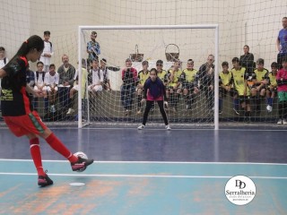 
<a style='margin-left: 5px;' class='btn btn-xs btn-social btn-facebook' href='https://www.facebook.com/sharer/sharer.php?u=https://www.boladovale.com.br/imgs/800-800-90/conteudo/fotos/1885/img9947.jpg' rel='popup' data-width='500' data-height='400'><i class='fa fa-facebook'></i>Compartilhar <span class='hidden-xs'>no Facebook</span>
</a> 
<a class='btn btn-default btn-xs' target='_blank' href='imgs/800-800-90/conteudo/fotos/1885/img9947.jpg'>
<span class='glyphicon glyphicon-cloud-download'></span> Salvar
</a> 
<span></span>