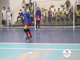 
<a style='margin-left: 5px;' class='btn btn-xs btn-social btn-facebook' href='https://www.facebook.com/sharer/sharer.php?u=https://www.boladovale.com.br/imgs/800-800-90/conteudo/fotos/1885/img9994.jpg' rel='popup' data-width='500' data-height='400'><i class='fa fa-facebook'></i>Compartilhar <span class='hidden-xs'>no Facebook</span>
</a> 
<a class='btn btn-default btn-xs' target='_blank' href='imgs/800-800-90/conteudo/fotos/1885/img9994.jpg'>
<span class='glyphicon glyphicon-cloud-download'></span> Salvar
</a> 
<span></span>