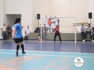 
<a style='margin-left: 5px;' class='btn btn-xs btn-social btn-facebook' href='https://www.facebook.com/sharer/sharer.php?u=https://www.boladovale.com.br/imgs/800-800-90/conteudo/fotos/1887/img9999-294.jpg' rel='popup' data-width='500' data-height='400'><i class='fa fa-facebook'></i>Compartilhar <span class='hidden-xs'>no Facebook</span>
</a> 
<a class='btn btn-default btn-xs' target='_blank' href='imgs/800-800-90/conteudo/fotos/1887/img9999-294.jpg'>
<span class='glyphicon glyphicon-cloud-download'></span> Salvar
</a> 
<span></span>