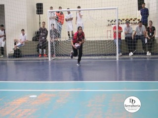 
<a style='margin-left: 5px;' class='btn btn-xs btn-social btn-facebook' href='https://www.facebook.com/sharer/sharer.php?u=https://www.boladovale.com.br/imgs/800-800-90/conteudo/fotos/1887/img9999-324.jpg' rel='popup' data-width='500' data-height='400'><i class='fa fa-facebook'></i>Compartilhar <span class='hidden-xs'>no Facebook</span>
</a> 
<a class='btn btn-default btn-xs' target='_blank' href='imgs/800-800-90/conteudo/fotos/1887/img9999-324.jpg'>
<span class='glyphicon glyphicon-cloud-download'></span> Salvar
</a> 
<span></span>