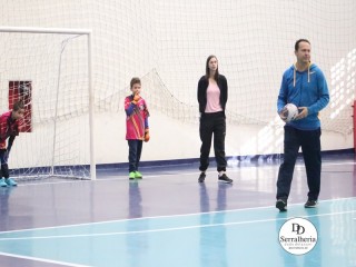 
<a style='margin-left: 5px;' class='btn btn-xs btn-social btn-facebook' href='https://www.facebook.com/sharer/sharer.php?u=https://www.boladovale.com.br/imgs/800-800-90/conteudo/fotos/1888/img9756.jpg' rel='popup' data-width='500' data-height='400'><i class='fa fa-facebook'></i>Compartilhar <span class='hidden-xs'>no Facebook</span>
</a> 
<a class='btn btn-default btn-xs' target='_blank' href='imgs/800-800-90/conteudo/fotos/1888/img9756.jpg'>
<span class='glyphicon glyphicon-cloud-download'></span> Salvar
</a> 
<span></span>