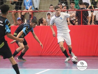 
<a style='margin-left: 5px;' class='btn btn-xs btn-social btn-facebook' href='https://www.facebook.com/sharer/sharer.php?u=https://www.boladovale.com.br/imgs/800-800-90/conteudo/fotos/1891/img9999-375.jpg' rel='popup' data-width='500' data-height='400'><i class='fa fa-facebook'></i>Compartilhar <span class='hidden-xs'>no Facebook</span>
</a> 
<a class='btn btn-default btn-xs' target='_blank' href='imgs/800-800-90/conteudo/fotos/1891/img9999-375.jpg'>
<span class='glyphicon glyphicon-cloud-download'></span> Salvar
</a> 
<span></span>