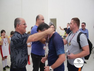 
<a style='margin-left: 5px;' class='btn btn-xs btn-social btn-facebook' href='https://www.facebook.com/sharer/sharer.php?u=https://www.boladovale.com.br/imgs/800-800-90/conteudo/fotos/1892/img9999-454.jpg' rel='popup' data-width='500' data-height='400'><i class='fa fa-facebook'></i>Compartilhar <span class='hidden-xs'>no Facebook</span>
</a> 
<a class='btn btn-default btn-xs' target='_blank' href='imgs/800-800-90/conteudo/fotos/1892/img9999-454.jpg'>
<span class='glyphicon glyphicon-cloud-download'></span> Salvar
</a> 
<span></span>