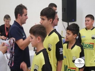 
<a style='margin-left: 5px;' class='btn btn-xs btn-social btn-facebook' href='https://www.facebook.com/sharer/sharer.php?u=https://www.boladovale.com.br/imgs/800-800-90/conteudo/fotos/1892/img9999-484.jpg' rel='popup' data-width='500' data-height='400'><i class='fa fa-facebook'></i>Compartilhar <span class='hidden-xs'>no Facebook</span>
</a> 
<a class='btn btn-default btn-xs' target='_blank' href='imgs/800-800-90/conteudo/fotos/1892/img9999-484.jpg'>
<span class='glyphicon glyphicon-cloud-download'></span> Salvar
</a> 
<span></span>