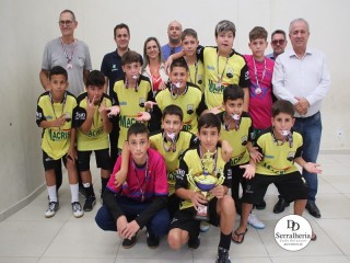 
<a style='margin-left: 5px;' class='btn btn-xs btn-social btn-facebook' href='https://www.facebook.com/sharer/sharer.php?u=https://www.boladovale.com.br/imgs/800-800-90/conteudo/fotos/1892/img9999-486.jpg' rel='popup' data-width='500' data-height='400'><i class='fa fa-facebook'></i>Compartilhar <span class='hidden-xs'>no Facebook</span>
</a> 
<a class='btn btn-default btn-xs' target='_blank' href='imgs/800-800-90/conteudo/fotos/1892/img9999-486.jpg'>
<span class='glyphicon glyphicon-cloud-download'></span> Salvar
</a> 
<span></span>