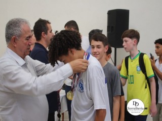 
<a style='margin-left: 5px;' class='btn btn-xs btn-social btn-facebook' href='https://www.facebook.com/sharer/sharer.php?u=https://www.boladovale.com.br/imgs/800-800-90/conteudo/fotos/1892/img9999-489.jpg' rel='popup' data-width='500' data-height='400'><i class='fa fa-facebook'></i>Compartilhar <span class='hidden-xs'>no Facebook</span>
</a> 
<a class='btn btn-default btn-xs' target='_blank' href='imgs/800-800-90/conteudo/fotos/1892/img9999-489.jpg'>
<span class='glyphicon glyphicon-cloud-download'></span> Salvar
</a> 
<span></span>