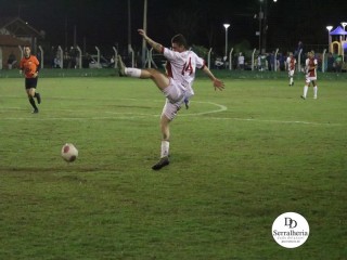 
<a style='margin-left: 5px;' class='btn btn-xs btn-social btn-facebook' href='https://www.facebook.com/sharer/sharer.php?u=https://www.boladovale.com.br/imgs/800-800-90/conteudo/fotos/1893/img0884.jpg' rel='popup' data-width='500' data-height='400'><i class='fa fa-facebook'></i>Compartilhar <span class='hidden-xs'>no Facebook</span>
</a> 
<a class='btn btn-default btn-xs' target='_blank' href='imgs/800-800-90/conteudo/fotos/1893/img0884.jpg'>
<span class='glyphicon glyphicon-cloud-download'></span> Salvar
</a> 
<span></span>