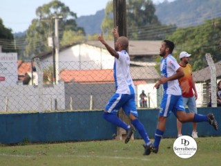 
<a style='margin-left: 5px;' class='btn btn-xs btn-social btn-facebook' href='https://www.facebook.com/sharer/sharer.php?u=https://www.boladovale.com.br/imgs/800-800-90/conteudo/fotos/1894/img1467.jpg' rel='popup' data-width='500' data-height='400'><i class='fa fa-facebook'></i>Compartilhar <span class='hidden-xs'>no Facebook</span>
</a> 
<a class='btn btn-default btn-xs' target='_blank' href='imgs/800-800-90/conteudo/fotos/1894/img1467.jpg'>
<span class='glyphicon glyphicon-cloud-download'></span> Salvar
</a> 
<span></span>