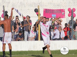 
<a style='margin-left: 5px;' class='btn btn-xs btn-social btn-facebook' href='https://www.facebook.com/sharer/sharer.php?u=https://www.boladovale.com.br/imgs/800-800-90/conteudo/fotos/1895/img2122.jpg' rel='popup' data-width='500' data-height='400'><i class='fa fa-facebook'></i>Compartilhar <span class='hidden-xs'>no Facebook</span>
</a> 
<a class='btn btn-default btn-xs' target='_blank' href='imgs/800-800-90/conteudo/fotos/1895/img2122.jpg'>
<span class='glyphicon glyphicon-cloud-download'></span> Salvar
</a> 
<span></span>