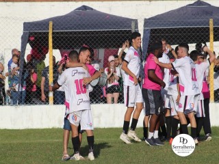 
<a style='margin-left: 5px;' class='btn btn-xs btn-social btn-facebook' href='https://www.facebook.com/sharer/sharer.php?u=https://www.boladovale.com.br/imgs/800-800-90/conteudo/fotos/1895/img2123.jpg' rel='popup' data-width='500' data-height='400'><i class='fa fa-facebook'></i>Compartilhar <span class='hidden-xs'>no Facebook</span>
</a> 
<a class='btn btn-default btn-xs' target='_blank' href='imgs/800-800-90/conteudo/fotos/1895/img2123.jpg'>
<span class='glyphicon glyphicon-cloud-download'></span> Salvar
</a> 
<span></span>