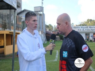 
<a style='margin-left: 5px;' class='btn btn-xs btn-social btn-facebook' href='https://www.facebook.com/sharer/sharer.php?u=https://www.boladovale.com.br/imgs/800-800-90/conteudo/fotos/1895/img2126.jpg' rel='popup' data-width='500' data-height='400'><i class='fa fa-facebook'></i>Compartilhar <span class='hidden-xs'>no Facebook</span>
</a> 
<a class='btn btn-default btn-xs' target='_blank' href='imgs/800-800-90/conteudo/fotos/1895/img2126.jpg'>
<span class='glyphicon glyphicon-cloud-download'></span> Salvar
</a> 
<span></span>