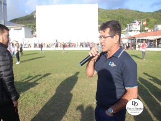 
<a style='margin-left: 5px;' class='btn btn-xs btn-social btn-facebook' href='https://www.facebook.com/sharer/sharer.php?u=https://www.boladovale.com.br/imgs/800-800-90/conteudo/fotos/1895/img2137.jpg' rel='popup' data-width='500' data-height='400'><i class='fa fa-facebook'></i>Compartilhar <span class='hidden-xs'>no Facebook</span>
</a> 
<a class='btn btn-default btn-xs' target='_blank' href='imgs/800-800-90/conteudo/fotos/1895/img2137.jpg'>
<span class='glyphicon glyphicon-cloud-download'></span> Salvar
</a> 
<span></span>