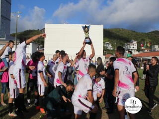 
<a style='margin-left: 5px;' class='btn btn-xs btn-social btn-facebook' href='https://www.facebook.com/sharer/sharer.php?u=https://www.boladovale.com.br/imgs/800-800-90/conteudo/fotos/1895/img2186.jpg' rel='popup' data-width='500' data-height='400'><i class='fa fa-facebook'></i>Compartilhar <span class='hidden-xs'>no Facebook</span>
</a> 
<a class='btn btn-default btn-xs' target='_blank' href='imgs/800-800-90/conteudo/fotos/1895/img2186.jpg'>
<span class='glyphicon glyphicon-cloud-download'></span> Salvar
</a> 
<span></span>