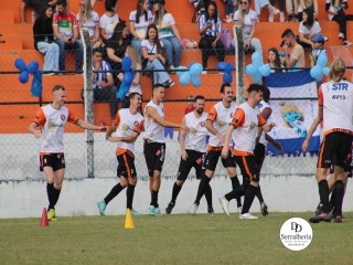 
<a style='margin-left: 5px;' class='btn btn-xs btn-social btn-facebook' href='https://www.facebook.com/sharer/sharer.php?u=https://www.boladovale.com.br/imgs/800-800-90/conteudo/fotos/1896/img2367.jpg' rel='popup' data-width='500' data-height='400'><i class='fa fa-facebook'></i>Compartilhar <span class='hidden-xs'>no Facebook</span>
</a> 
<a class='btn btn-default btn-xs' target='_blank' href='imgs/800-800-90/conteudo/fotos/1896/img2367.jpg'>
<span class='glyphicon glyphicon-cloud-download'></span> Salvar
</a> 
<span></span>