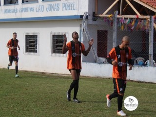 
<a style='margin-left: 5px;' class='btn btn-xs btn-social btn-facebook' href='https://www.facebook.com/sharer/sharer.php?u=https://www.boladovale.com.br/imgs/800-800-90/conteudo/fotos/1896/img2407.jpg' rel='popup' data-width='500' data-height='400'><i class='fa fa-facebook'></i>Compartilhar <span class='hidden-xs'>no Facebook</span>
</a> 
<a class='btn btn-default btn-xs' target='_blank' href='imgs/800-800-90/conteudo/fotos/1896/img2407.jpg'>
<span class='glyphicon glyphicon-cloud-download'></span> Salvar
</a> 
<span></span>