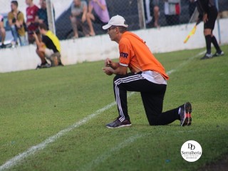 
<a style='margin-left: 5px;' class='btn btn-xs btn-social btn-facebook' href='https://www.facebook.com/sharer/sharer.php?u=https://www.boladovale.com.br/imgs/800-800-90/conteudo/fotos/1896/img2419.jpg' rel='popup' data-width='500' data-height='400'><i class='fa fa-facebook'></i>Compartilhar <span class='hidden-xs'>no Facebook</span>
</a> 
<a class='btn btn-default btn-xs' target='_blank' href='imgs/800-800-90/conteudo/fotos/1896/img2419.jpg'>
<span class='glyphicon glyphicon-cloud-download'></span> Salvar
</a> 
<span></span>
