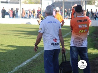 
<a style='margin-left: 5px;' class='btn btn-xs btn-social btn-facebook' href='https://www.facebook.com/sharer/sharer.php?u=https://www.boladovale.com.br/imgs/800-800-90/conteudo/fotos/1896/img2453.jpg' rel='popup' data-width='500' data-height='400'><i class='fa fa-facebook'></i>Compartilhar <span class='hidden-xs'>no Facebook</span>
</a> 
<a class='btn btn-default btn-xs' target='_blank' href='imgs/800-800-90/conteudo/fotos/1896/img2453.jpg'>
<span class='glyphicon glyphicon-cloud-download'></span> Salvar
</a> 
<span></span>