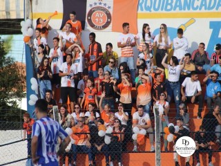 
<a style='margin-left: 5px;' class='btn btn-xs btn-social btn-facebook' href='https://www.facebook.com/sharer/sharer.php?u=https://www.boladovale.com.br/imgs/800-800-90/conteudo/fotos/1896/img2500.jpg' rel='popup' data-width='500' data-height='400'><i class='fa fa-facebook'></i>Compartilhar <span class='hidden-xs'>no Facebook</span>
</a> 
<a class='btn btn-default btn-xs' target='_blank' href='imgs/800-800-90/conteudo/fotos/1896/img2500.jpg'>
<span class='glyphicon glyphicon-cloud-download'></span> Salvar
</a> 
<span></span>