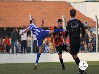 
<a style='margin-left: 5px;' class='btn btn-xs btn-social btn-facebook' href='https://www.facebook.com/sharer/sharer.php?u=https://www.boladovale.com.br/imgs/800-800-90/conteudo/fotos/1896/img2605.jpg' rel='popup' data-width='500' data-height='400'><i class='fa fa-facebook'></i>Compartilhar <span class='hidden-xs'>no Facebook</span>
</a> 
<a class='btn btn-default btn-xs' target='_blank' href='imgs/800-800-90/conteudo/fotos/1896/img2605.jpg'>
<span class='glyphicon glyphicon-cloud-download'></span> Salvar
</a> 
<span></span>