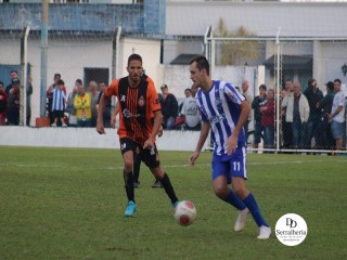 
<a style='margin-left: 5px;' class='btn btn-xs btn-social btn-facebook' href='https://www.facebook.com/sharer/sharer.php?u=https://www.boladovale.com.br/imgs/800-800-90/conteudo/fotos/1896/img2613.jpg' rel='popup' data-width='500' data-height='400'><i class='fa fa-facebook'></i>Compartilhar <span class='hidden-xs'>no Facebook</span>
</a> 
<a class='btn btn-default btn-xs' target='_blank' href='imgs/800-800-90/conteudo/fotos/1896/img2613.jpg'>
<span class='glyphicon glyphicon-cloud-download'></span> Salvar
</a> 
<span></span>