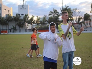 
<a style='margin-left: 5px;' class='btn btn-xs btn-social btn-facebook' href='https://www.facebook.com/sharer/sharer.php?u=https://www.boladovale.com.br/imgs/800-800-90/conteudo/fotos/1896/img2644.jpg' rel='popup' data-width='500' data-height='400'><i class='fa fa-facebook'></i>Compartilhar <span class='hidden-xs'>no Facebook</span>
</a> 
<a class='btn btn-default btn-xs' target='_blank' href='imgs/800-800-90/conteudo/fotos/1896/img2644.jpg'>
<span class='glyphicon glyphicon-cloud-download'></span> Salvar
</a> 
<span></span>