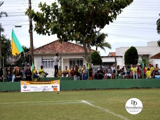 
<a style='margin-left: 5px;' class='btn btn-xs btn-social btn-facebook' href='https://www.facebook.com/sharer/sharer.php?u=https://www.boladovale.com.br/imgs/800-800-90/conteudo/fotos/1898/img2684.jpg' rel='popup' data-width='500' data-height='400'><i class='fa fa-facebook'></i>Compartilhar <span class='hidden-xs'>no Facebook</span>
</a> 
<a class='btn btn-default btn-xs' target='_blank' href='imgs/800-800-90/conteudo/fotos/1898/img2684.jpg'>
<span class='glyphicon glyphicon-cloud-download'></span> Salvar
</a> 
<span></span>