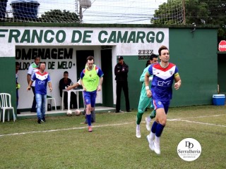 
<a style='margin-left: 5px;' class='btn btn-xs btn-social btn-facebook' href='https://www.facebook.com/sharer/sharer.php?u=https://www.boladovale.com.br/imgs/800-800-90/conteudo/fotos/1898/img2689.jpg' rel='popup' data-width='500' data-height='400'><i class='fa fa-facebook'></i>Compartilhar <span class='hidden-xs'>no Facebook</span>
</a> 
<a class='btn btn-default btn-xs' target='_blank' href='imgs/800-800-90/conteudo/fotos/1898/img2689.jpg'>
<span class='glyphicon glyphicon-cloud-download'></span> Salvar
</a> 
<span></span>
